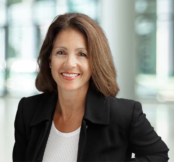 Photo of Lisa Betyar