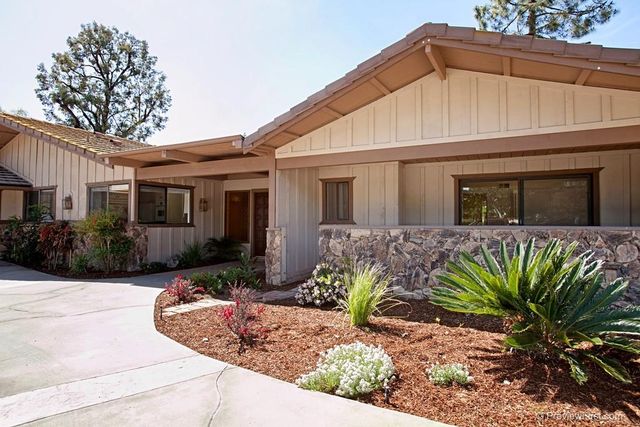 Photo 2 of 12 for 14908 El Camino Real