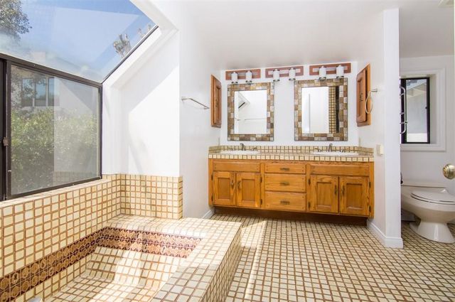Photo 8 of 12 for 4903 Rancho Viejo Dr
