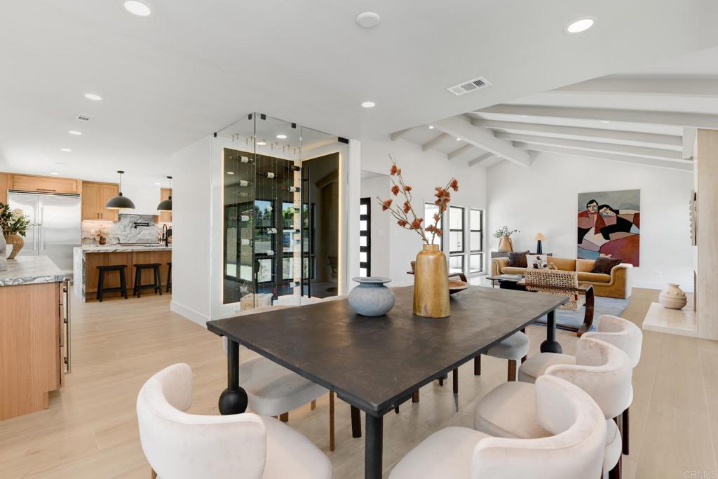Photo 4 of 14 for 8838 La Jolla Scenic Dr N