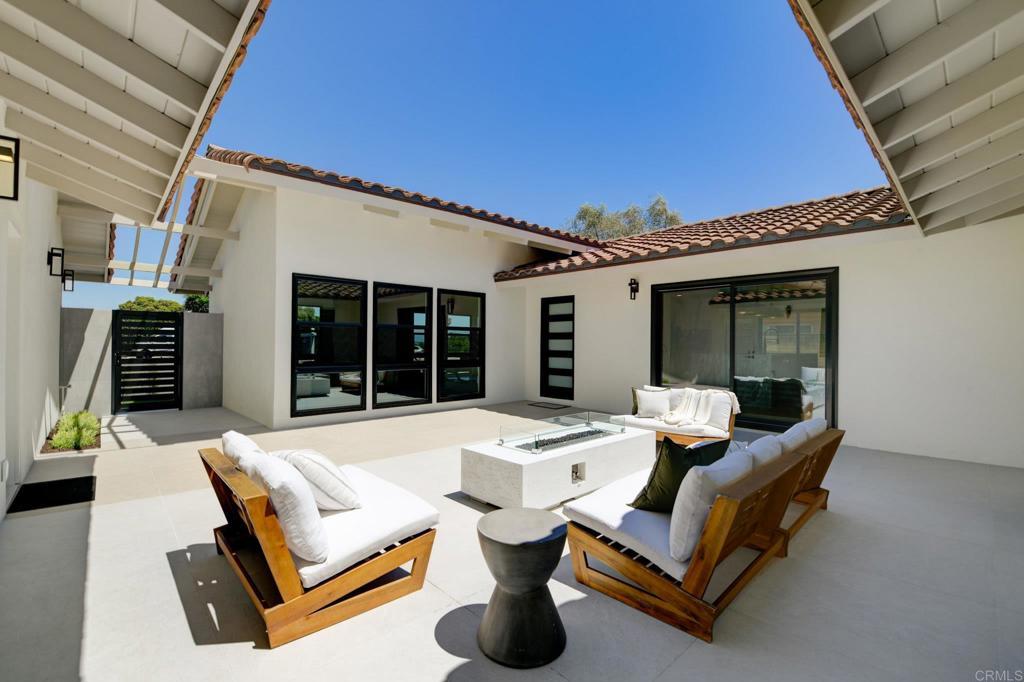 Photo 13 of 14 for 8838 La Jolla Scenic Dr N