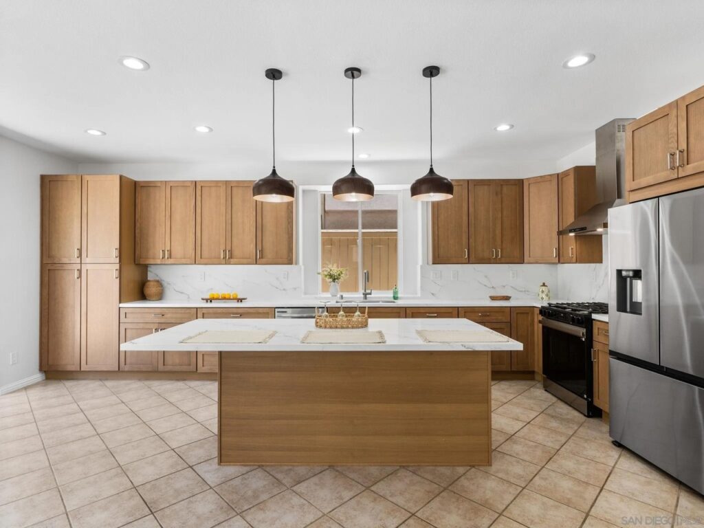 Photo 5 of 20 for 4308 Calle Mar De Ballenas South