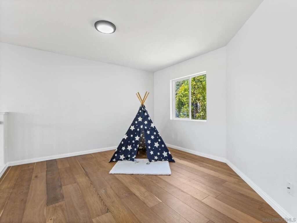Photo 8 of 20 for 4308 Calle Mar De Ballenas South